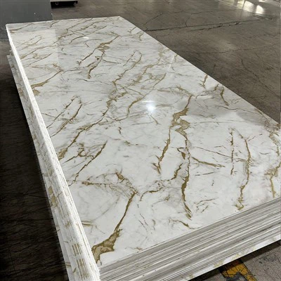 لوحة حائط PVC لامعة باللون الذهبي